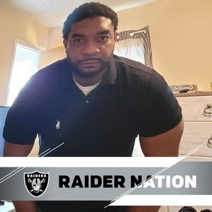 Meet your Posher, Travis